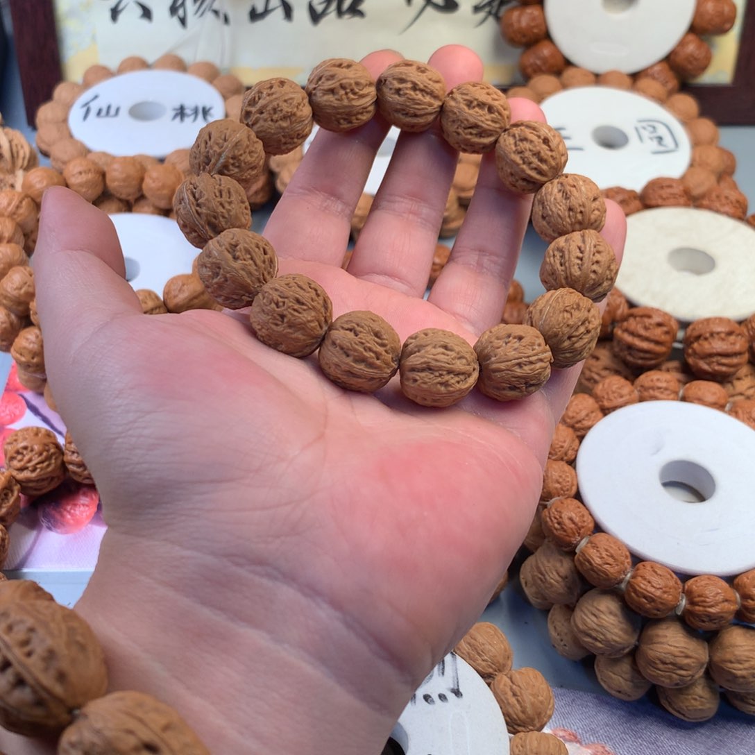 文玩核桃吊坠1.8京八棱