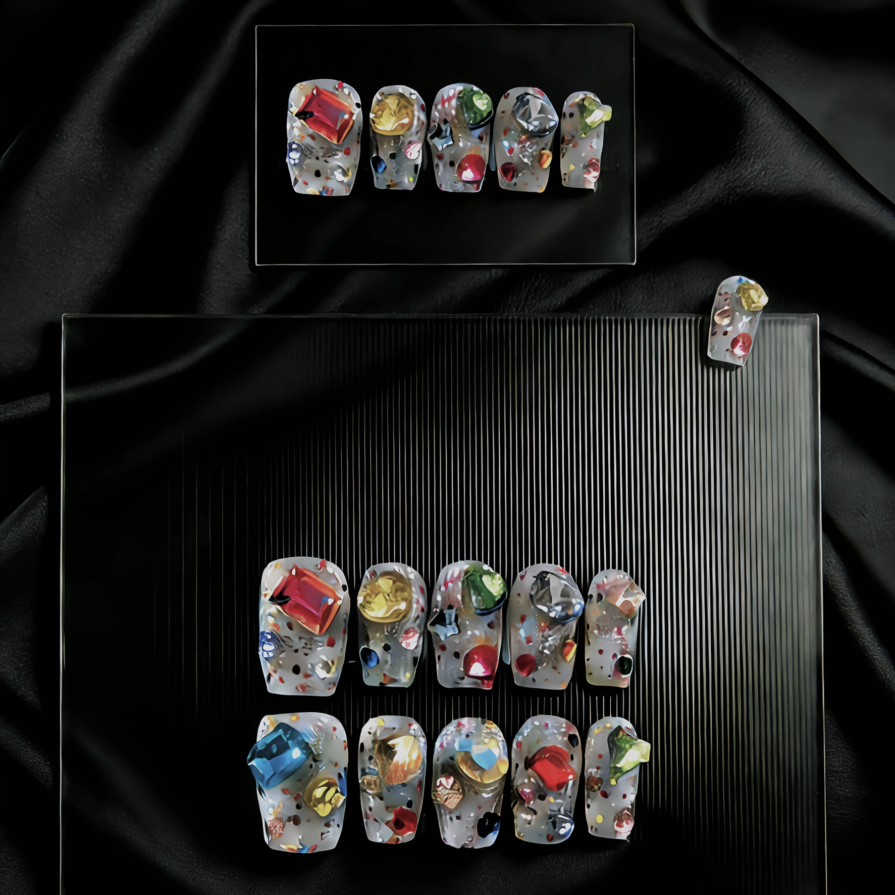 【潘多拉盒】轻奢高定韩系爆闪显白彩钻百搭手工穿戴甲 默认瑕疵