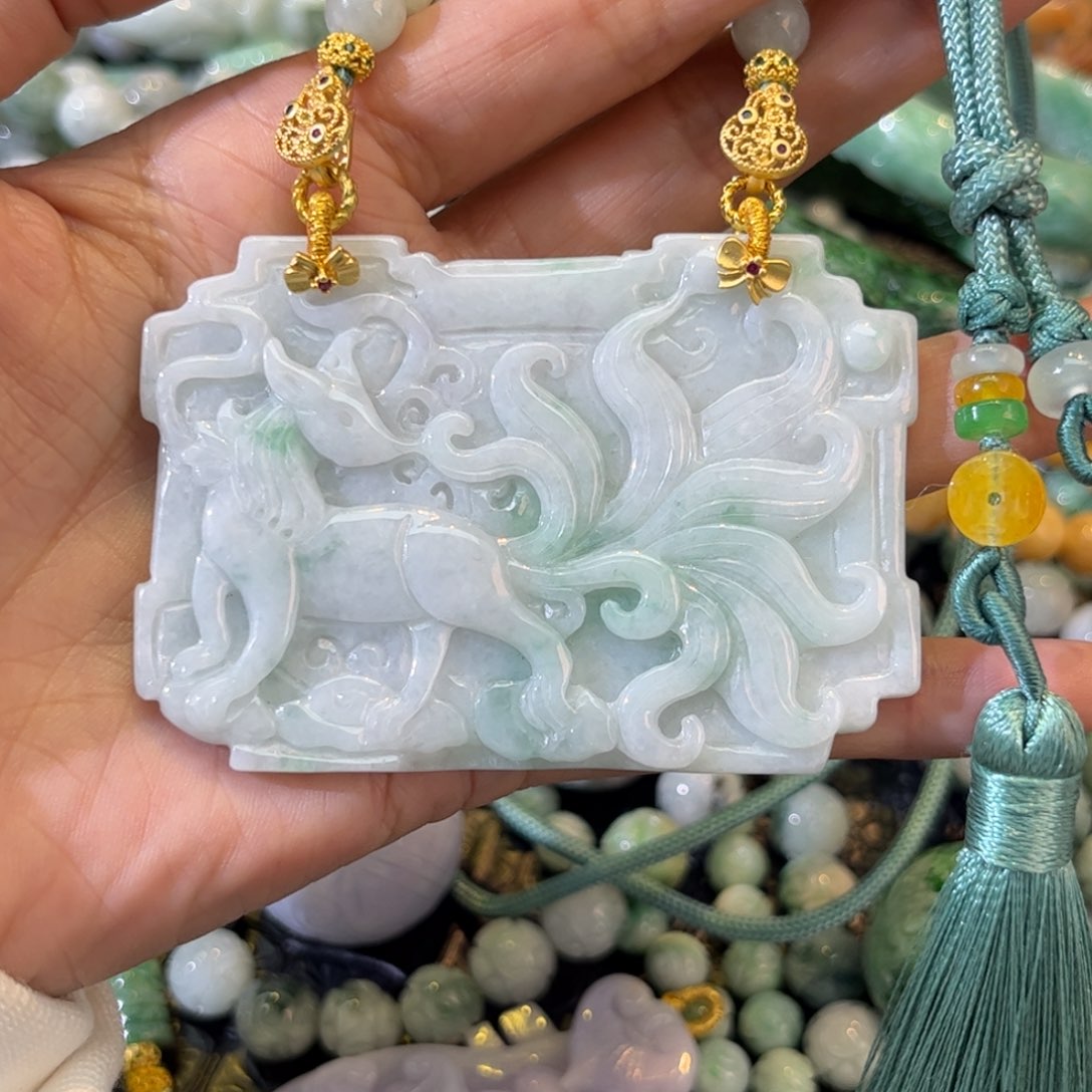 翡翠颈饰未镶嵌待编款