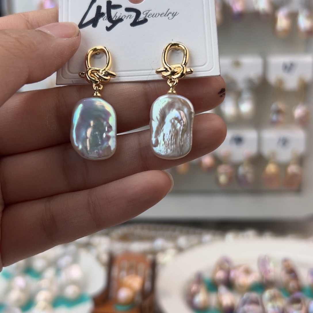 淡水珍珠耳饰未镶嵌