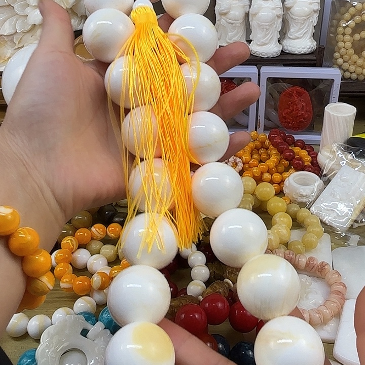 非洲紫檀（红花梨）30手持瑕疵