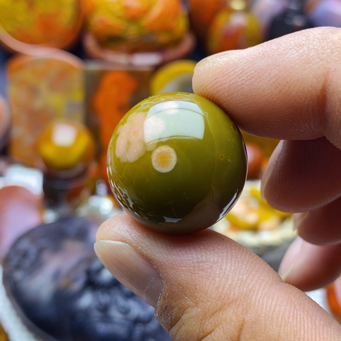 玛瑙/玉髓颈饰未镶嵌