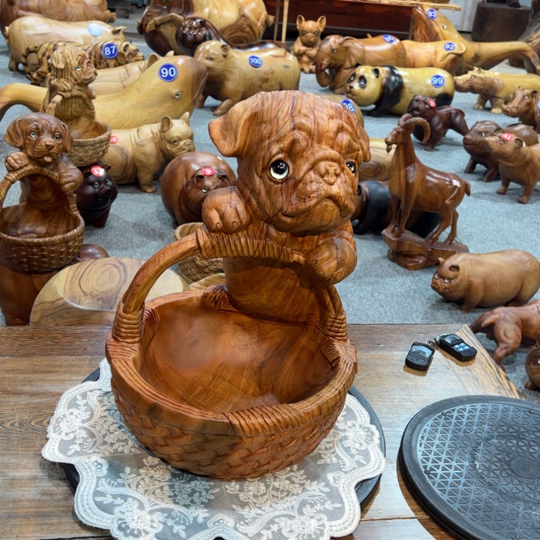 香樟木巴哥犬果篮