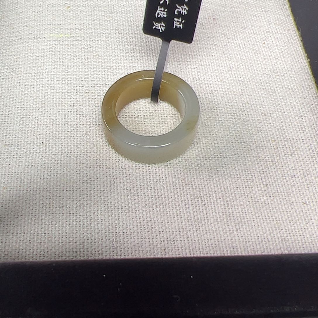 和田玉戒指未镶嵌13号奶蓝带桂花糖