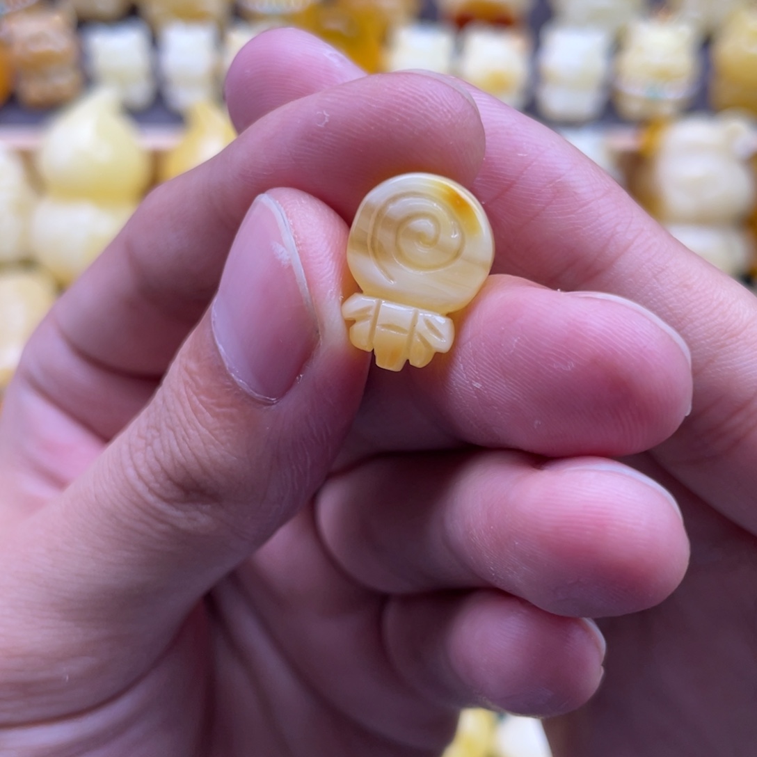 琥珀未镶嵌裸石蜜蜡