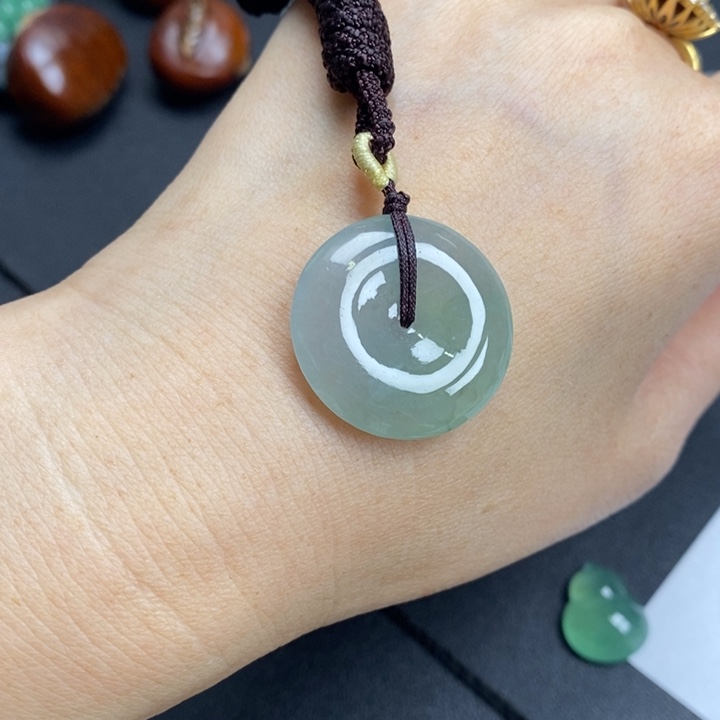 随***忆翡翠未镶嵌颈饰翡翠