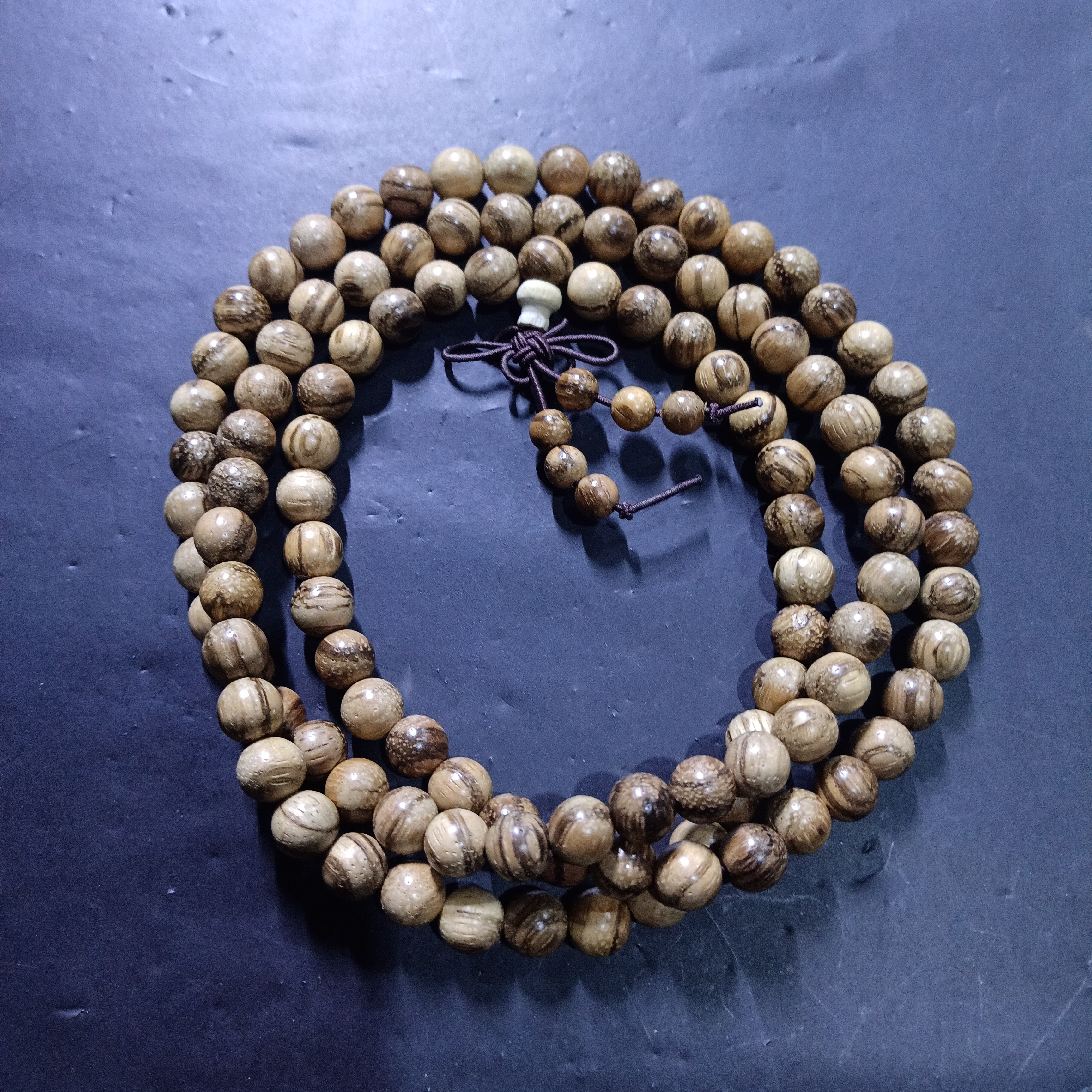 H243 虎皮檀0.8cm多圈手串