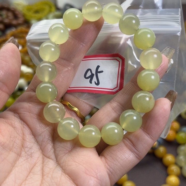 蛇纹石玉未镶嵌手链