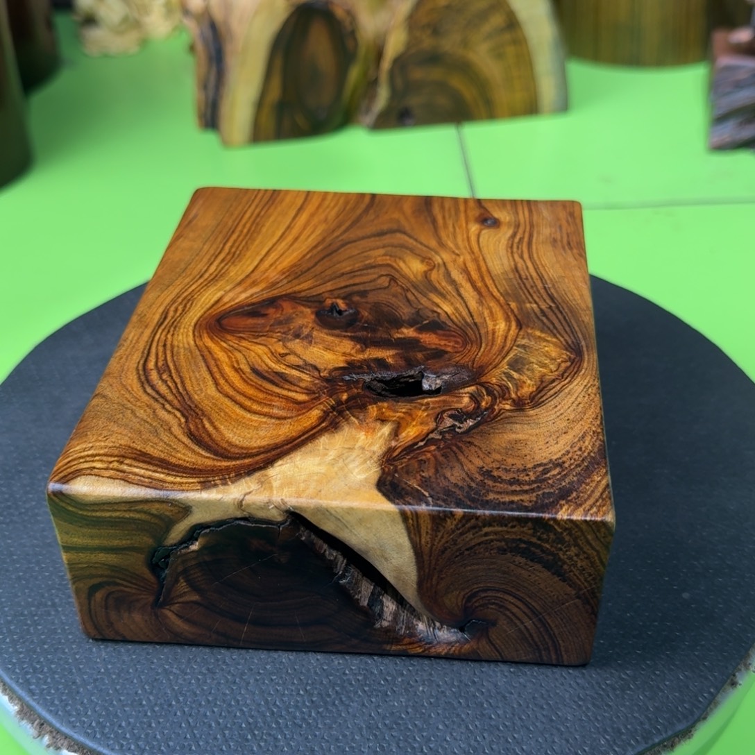 刘***彪大果紫檀（缅甸花梨）