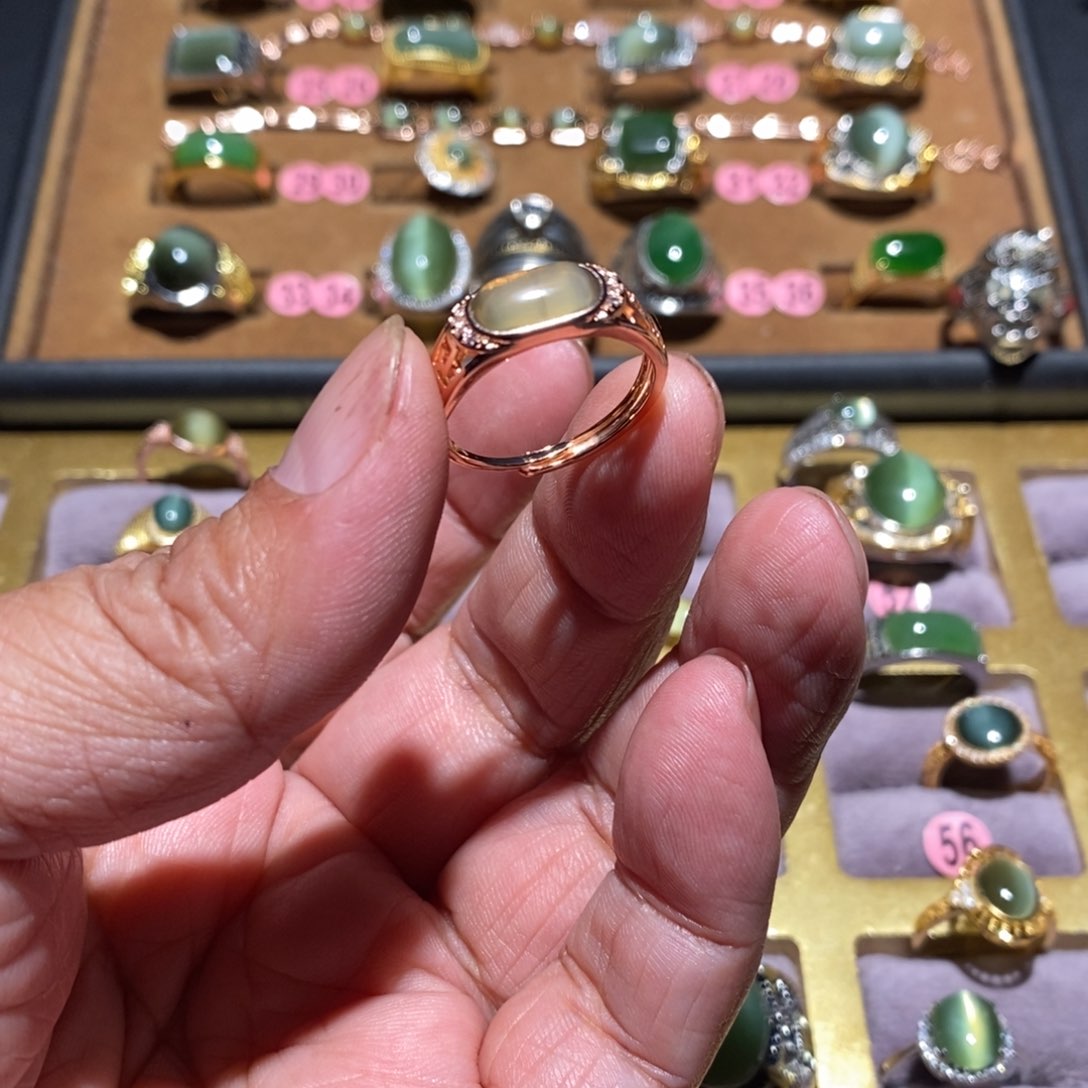 和田玉（碧玉）戒指未镶嵌