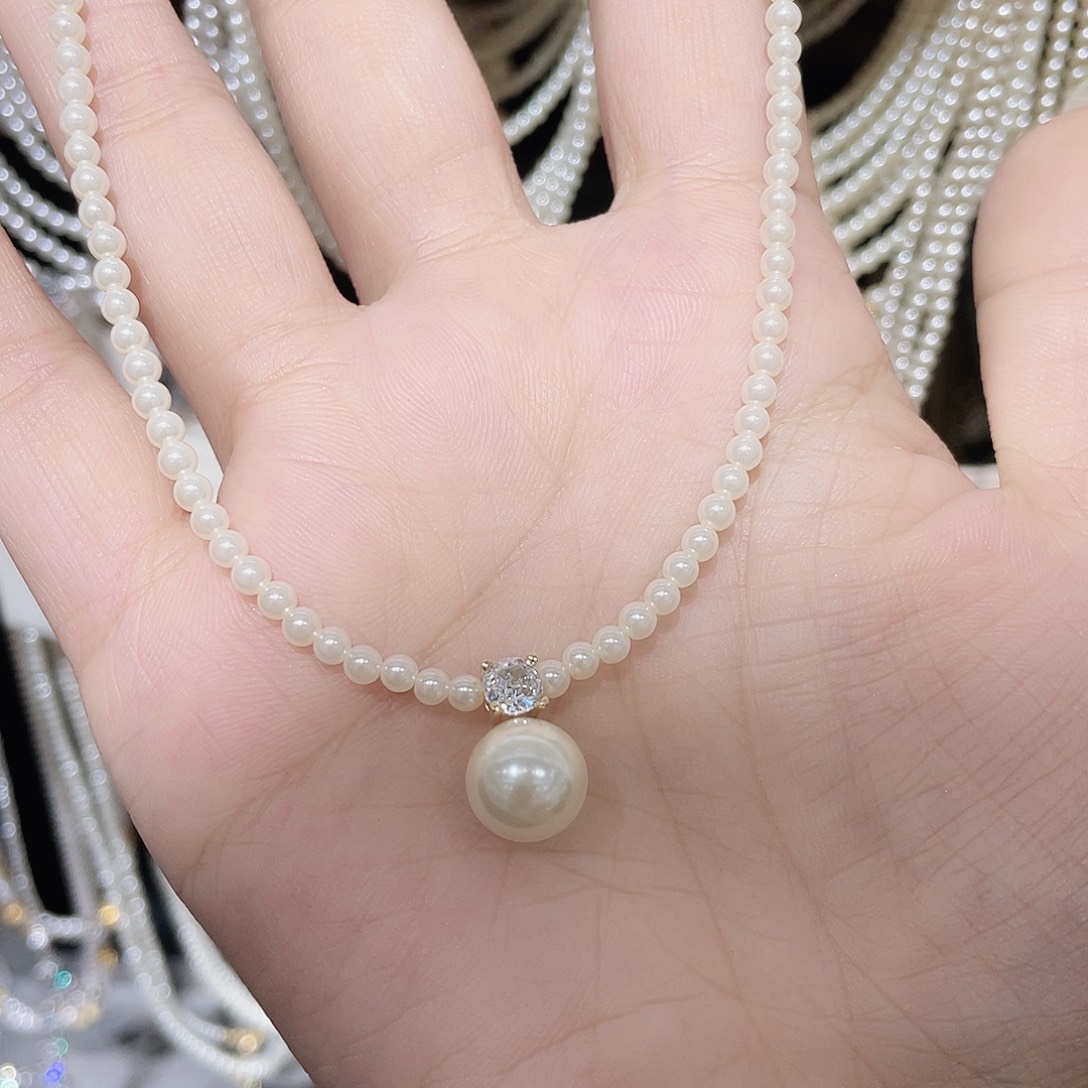 铜合金合成立方氧化锆铜合金合成立方氧化锆