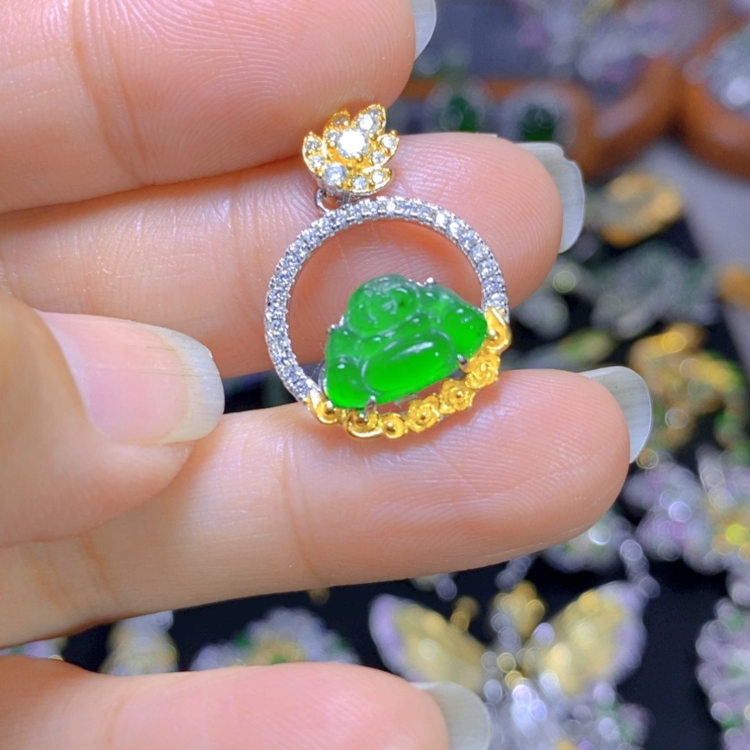 翡翠颈饰银S925镶嵌天然翡翠