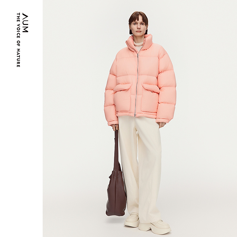 AUM/噢姆2026年春季新款立领短款廓形鹅绒面包羽绒服女M1GB1908Y