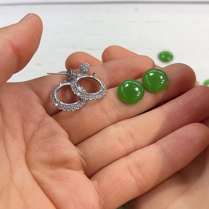 阳***下和田玉银S925镶嵌耳饰