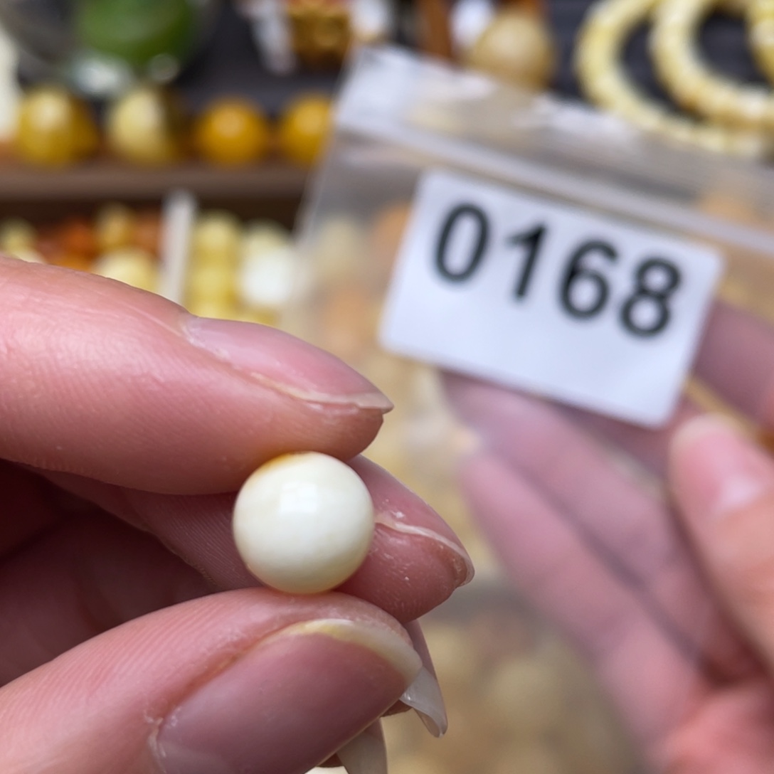 蜜蜡珠宝奇石未镶嵌皮色8.7