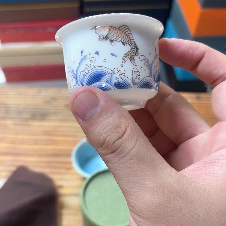 孤品茶具套装等。      