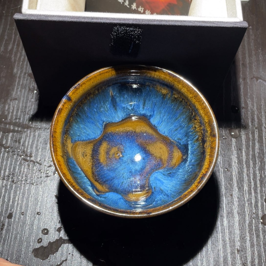 连***辉茶盏哈哈哈哈这两种表情是真实写照吧