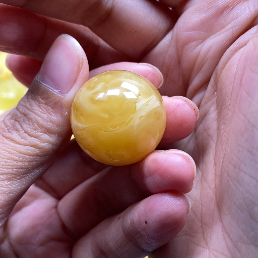 琥珀未镶嵌裸石25