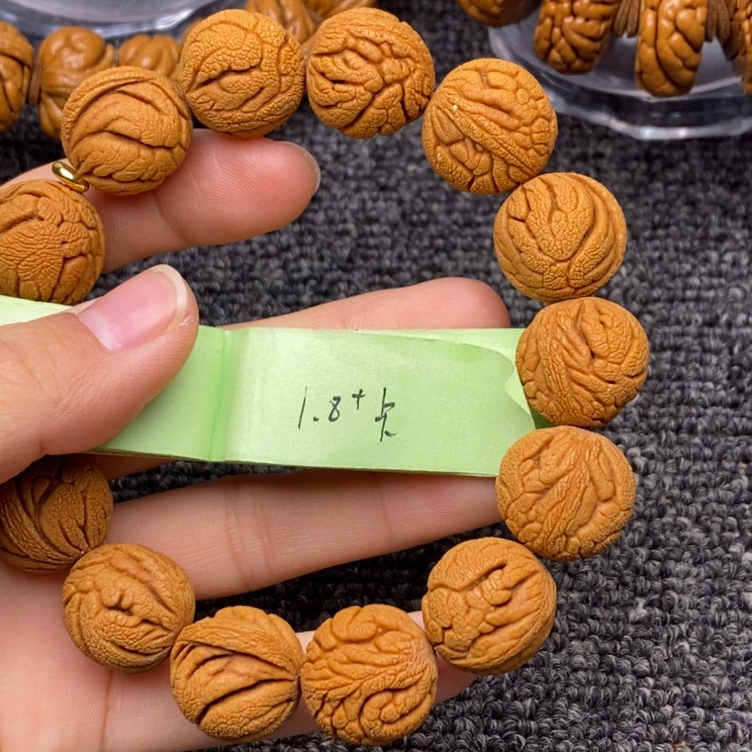 秦岭山脉龙纹桃核 14