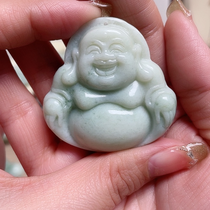 透闪石-蛇纹石玉颈饰未镶嵌