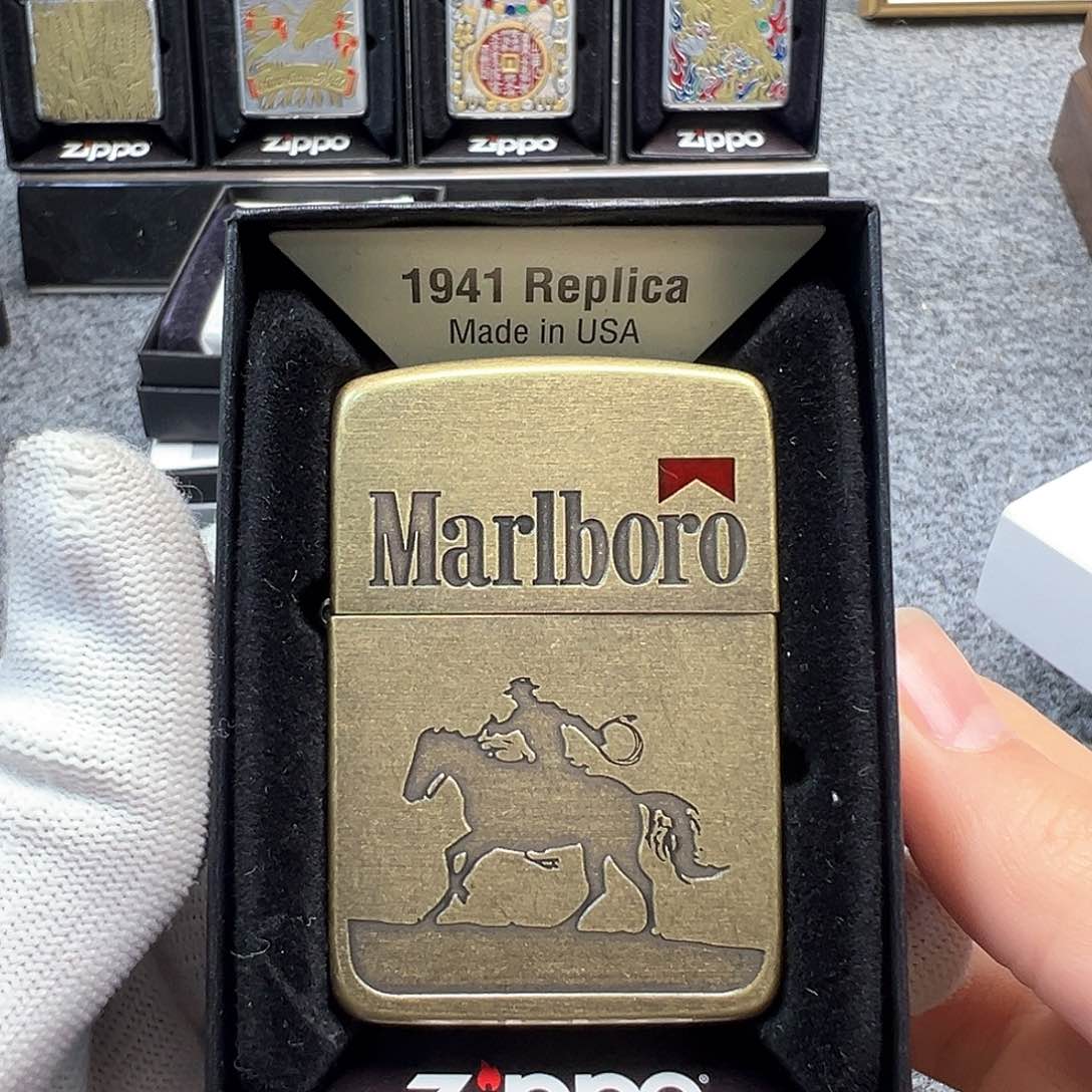 千语万宝路41古铜遛马zippo