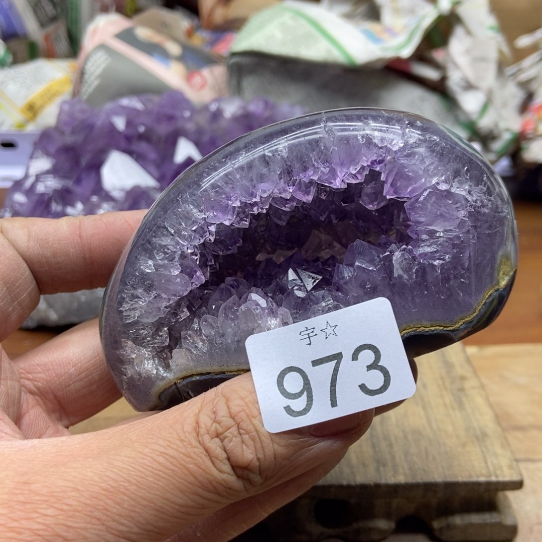 紫晶天然水晶摆件未镶嵌
