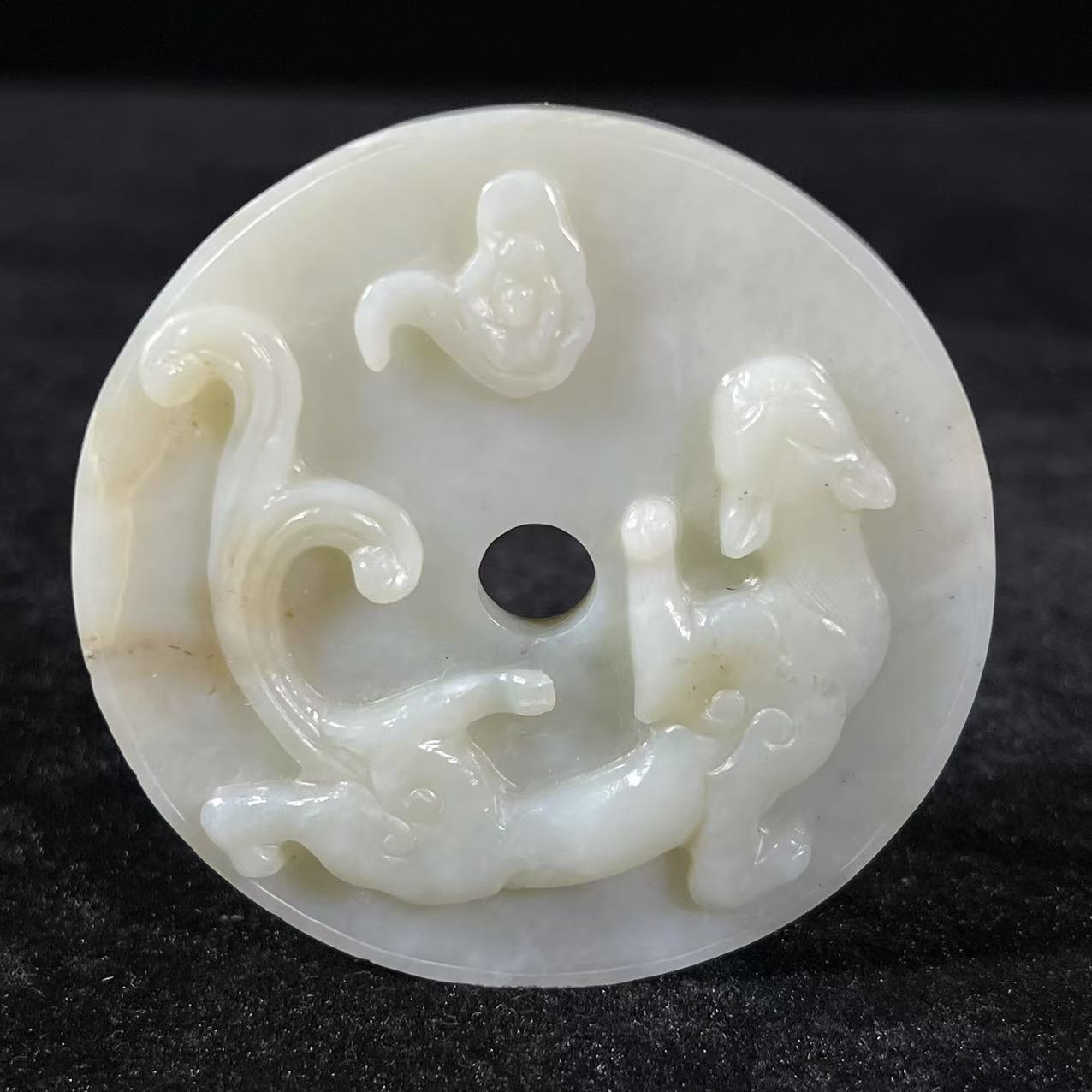 清 【4.1号预展】 208 螭龙纹玉璧 