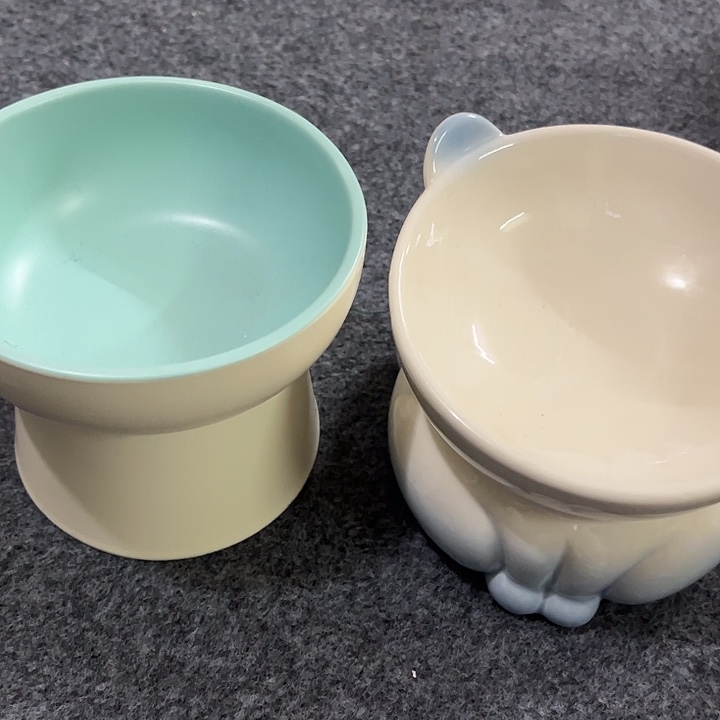 陶两个装陶瓷餐具dd