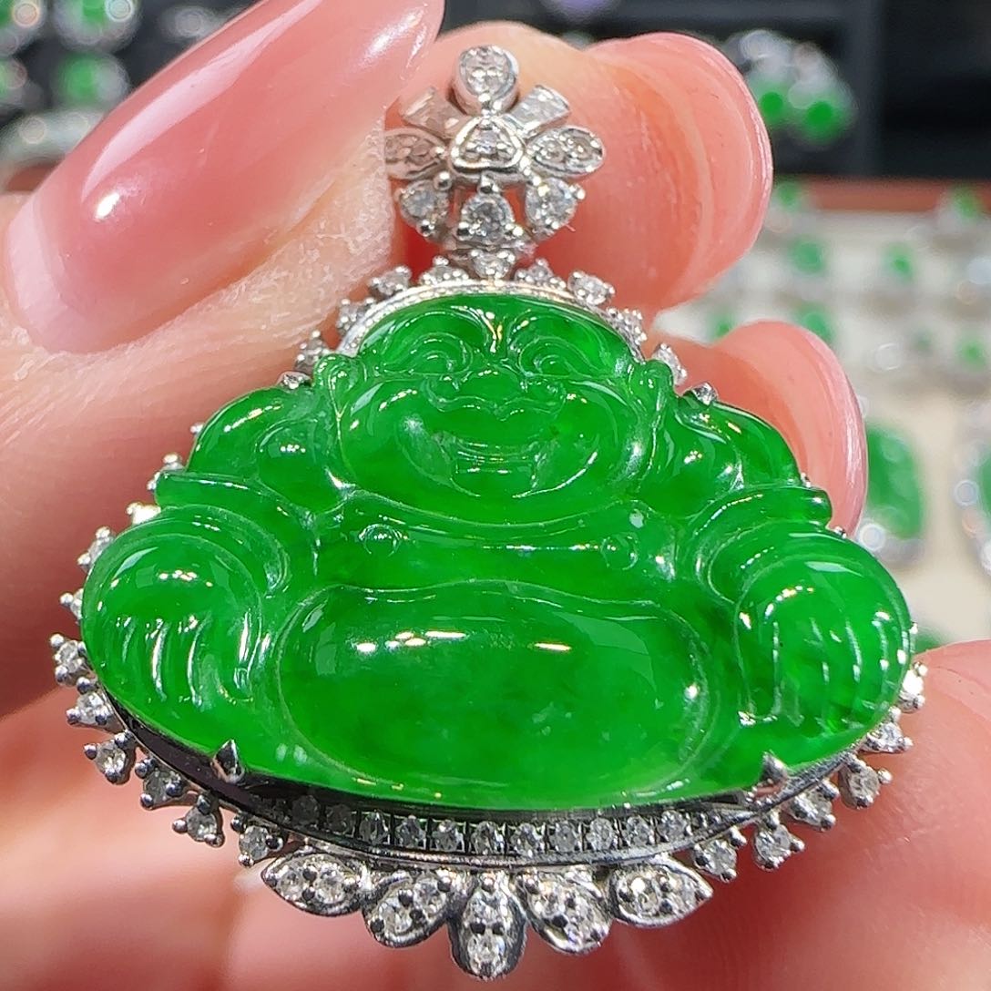 翡翠吊坠(不含链)18K金镶嵌