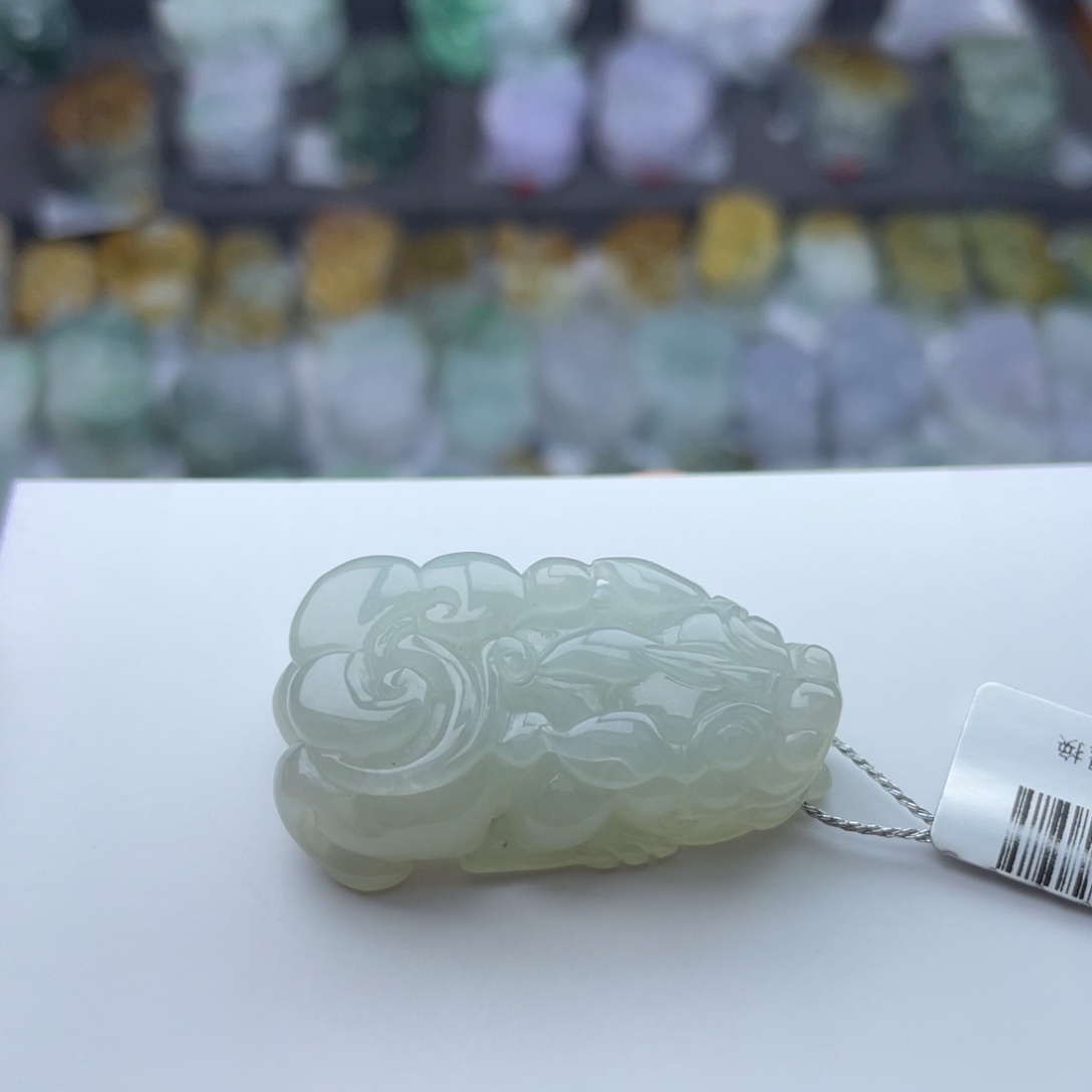 翡翠颈饰未镶嵌貔貅