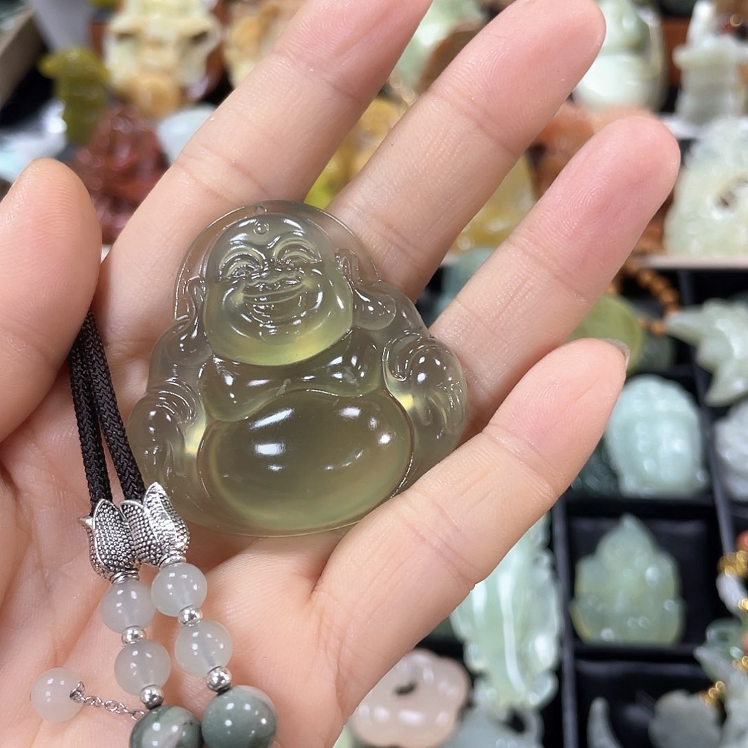 蛇纹石玉颈饰未镶嵌酒***太