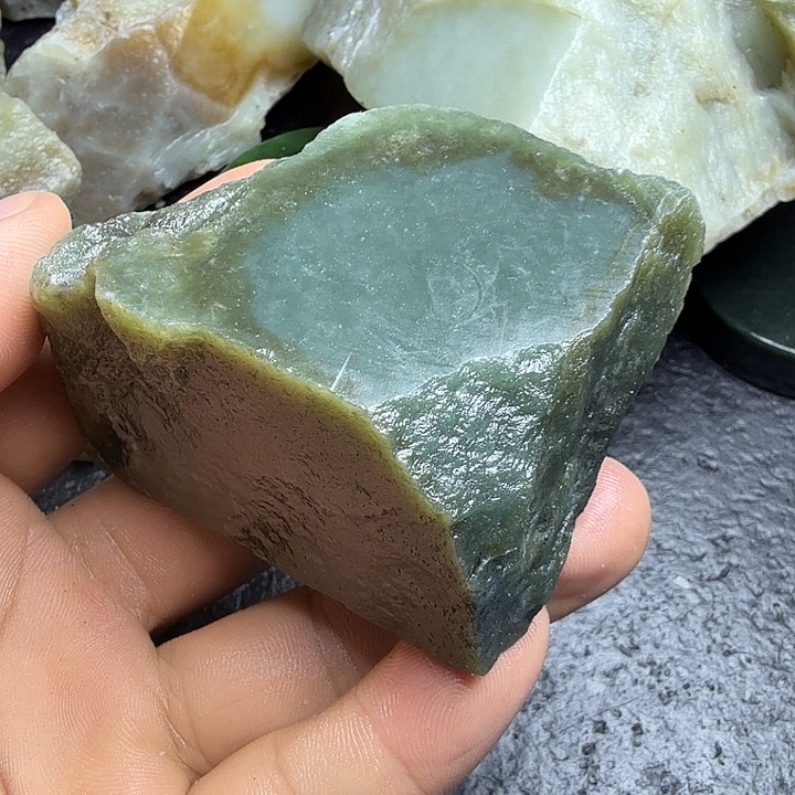 和田玉（糖玉）未镶嵌珠宝奇石