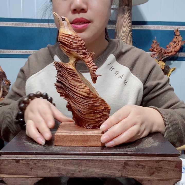 陕***厂木百年树的设计风格