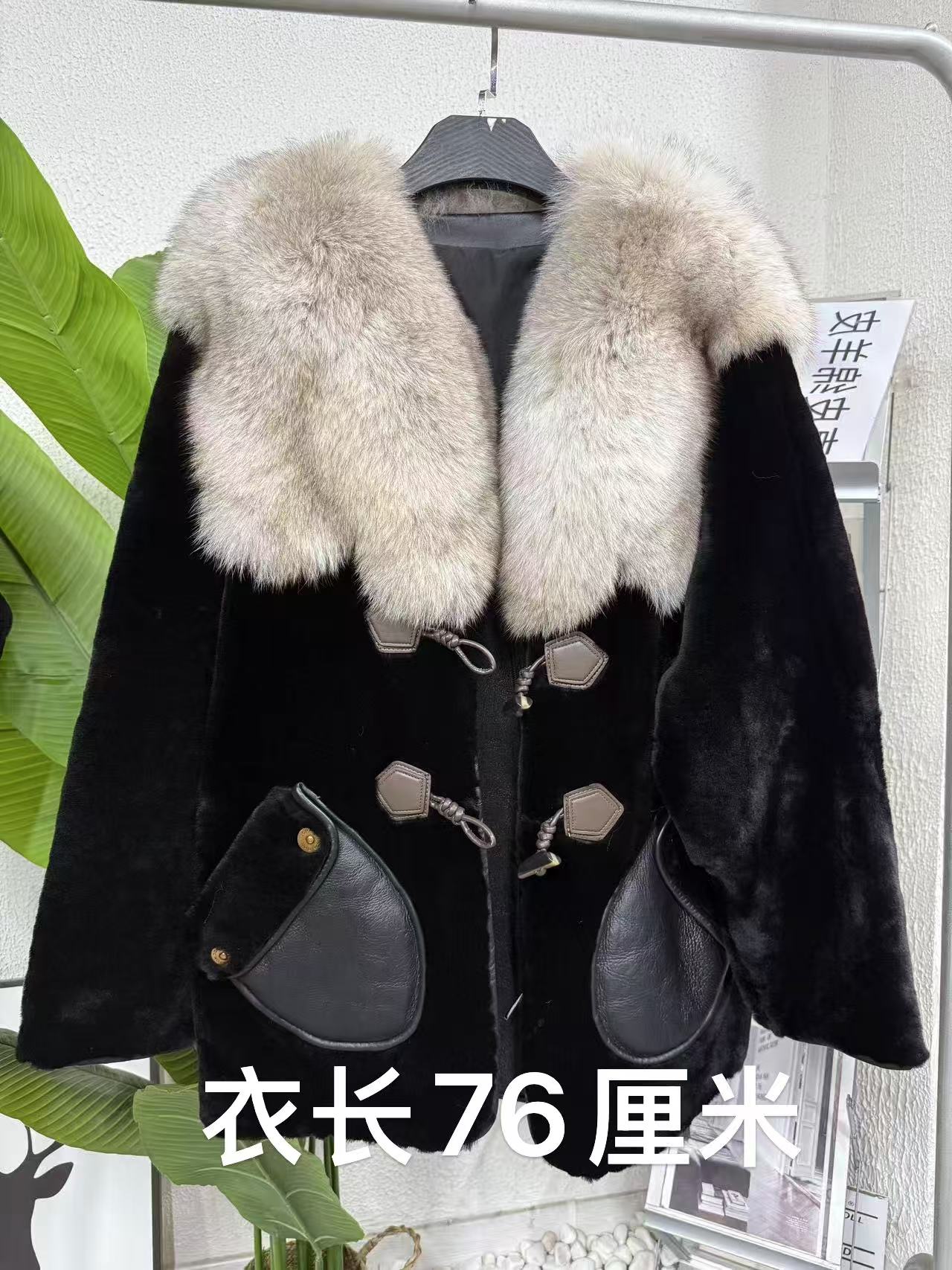 【甜蜜】新款爆款皮毛一体外套女士羊羔绒真皮草