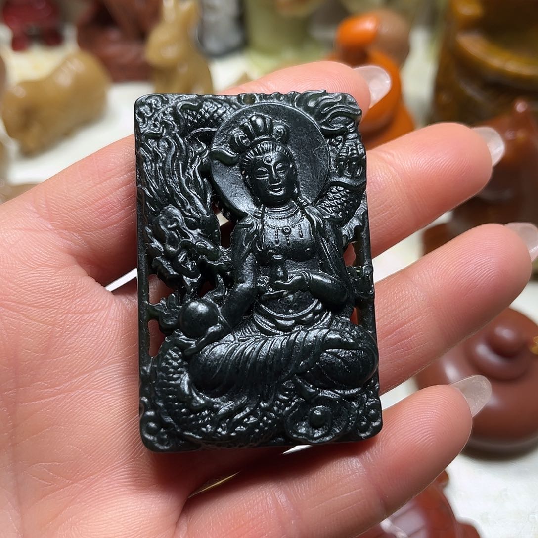 白玉菩提吊坠白玉菩提吊坠