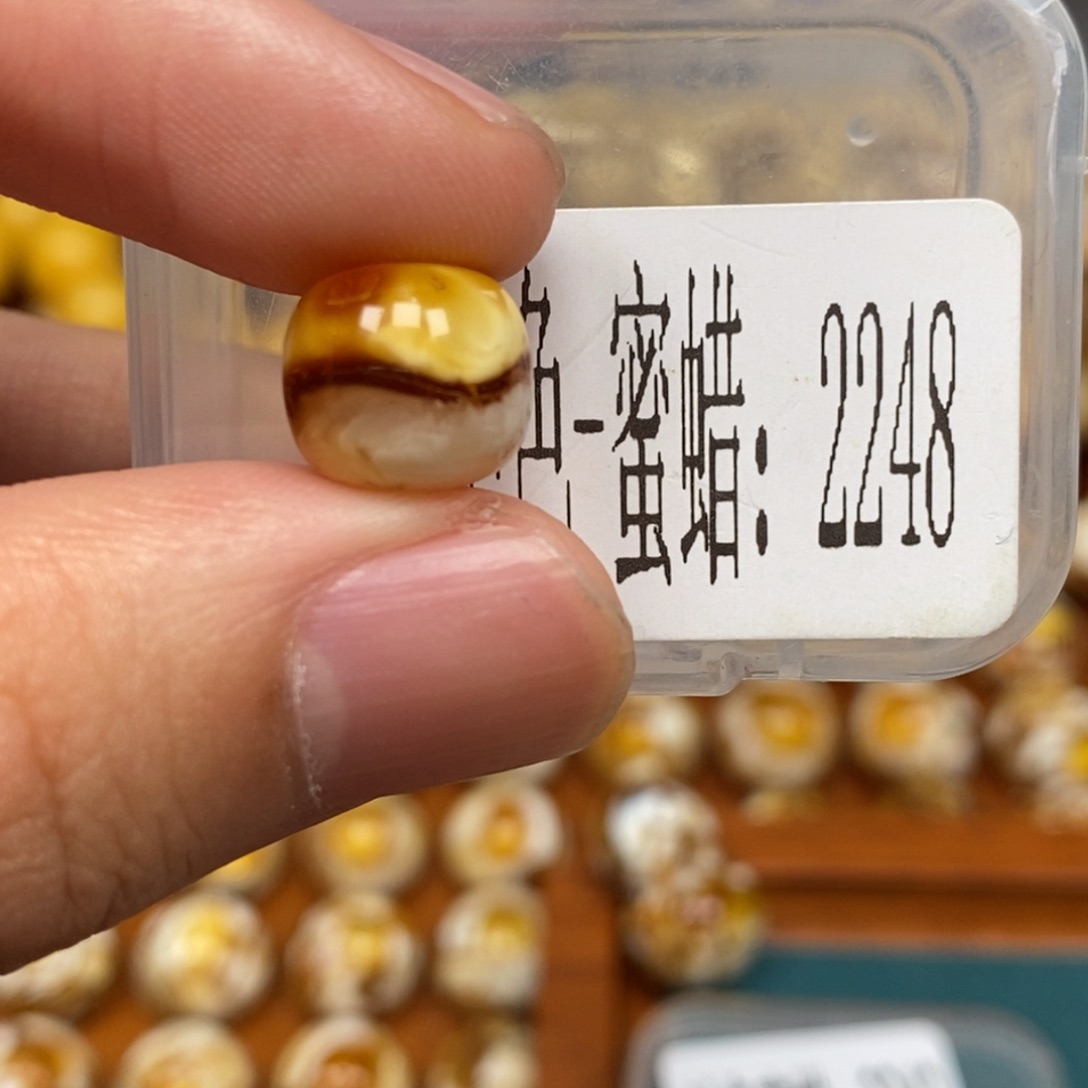 蜜蜡未镶嵌珠宝奇石2248