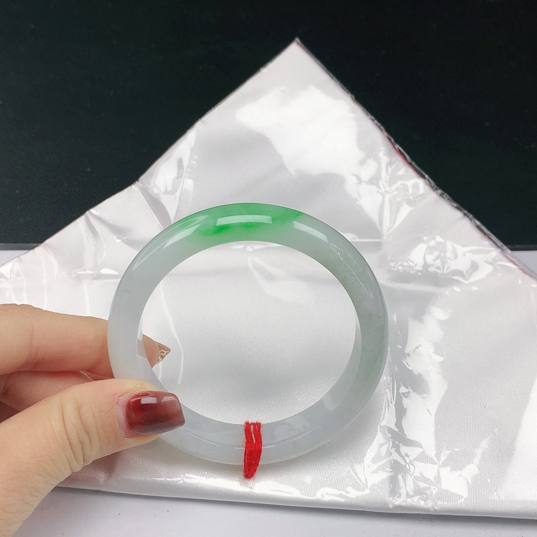 翡翠手镯未镶嵌翡翠003