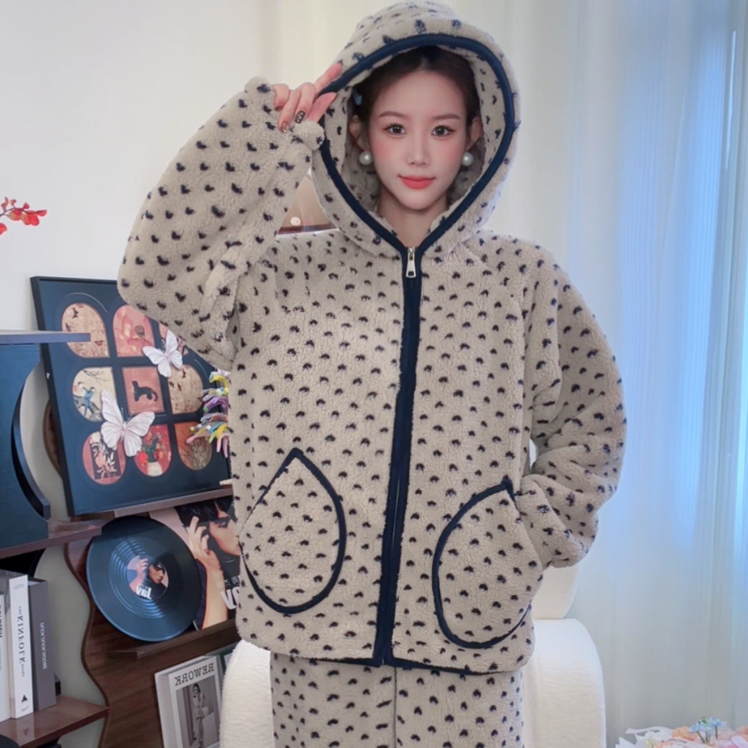 专柜正版货冬季蓝爱心加绒保暖睡衣休闲家居服女外穿小爱心连帽