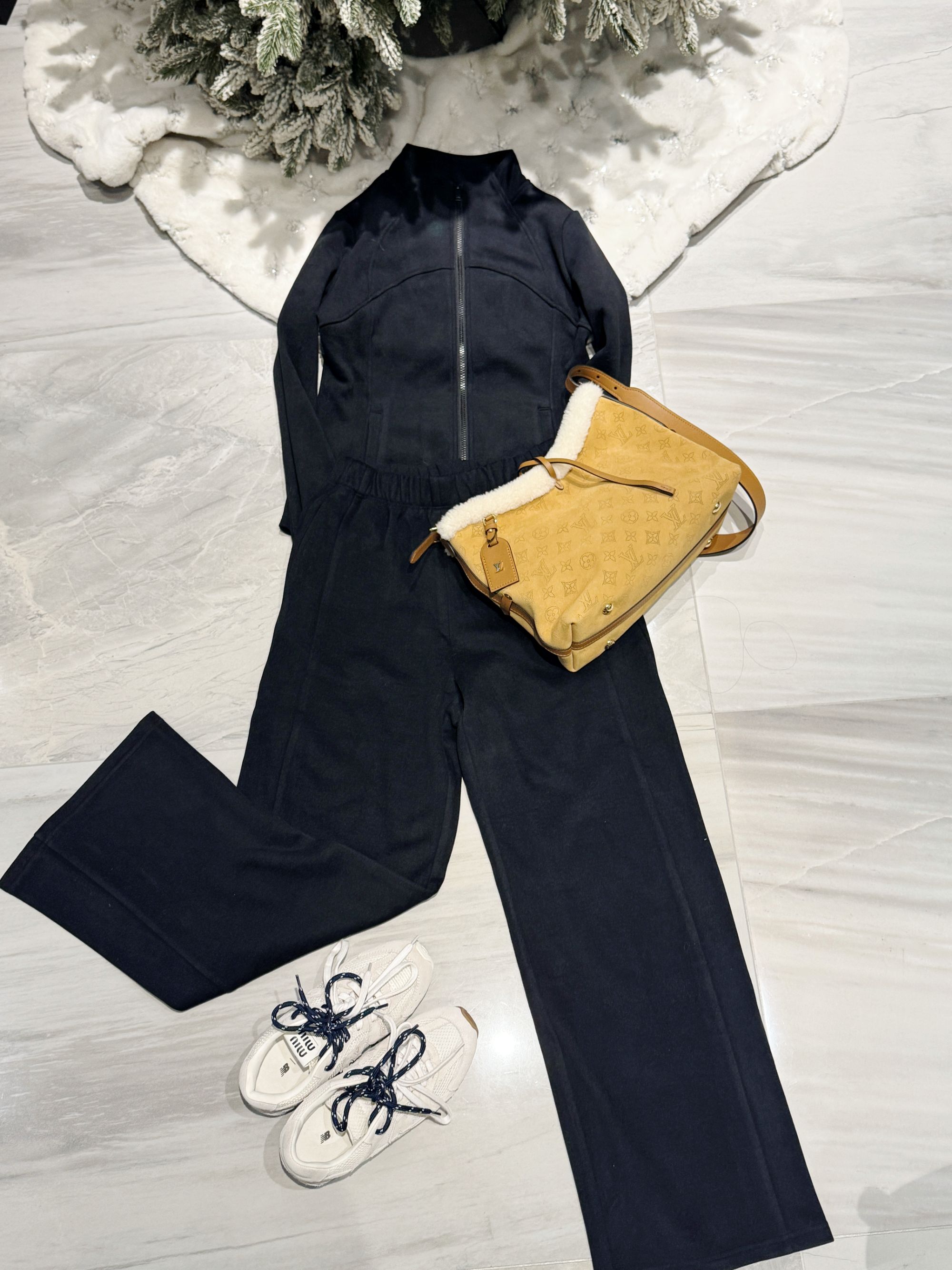 11月21日  Latte Mood/留白  薄款短外套女保暖长袖长裤套装