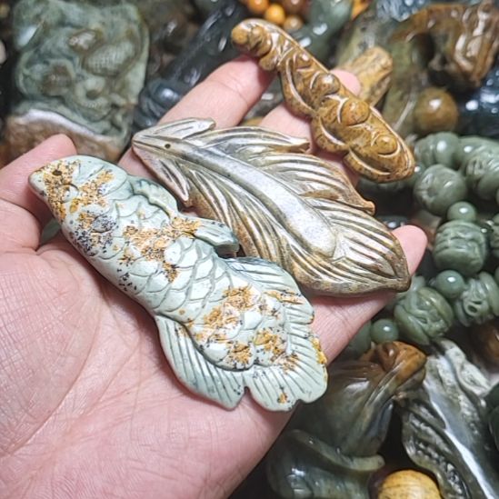 岫岩河磨玉（透闪石质玉）未镶嵌挂件