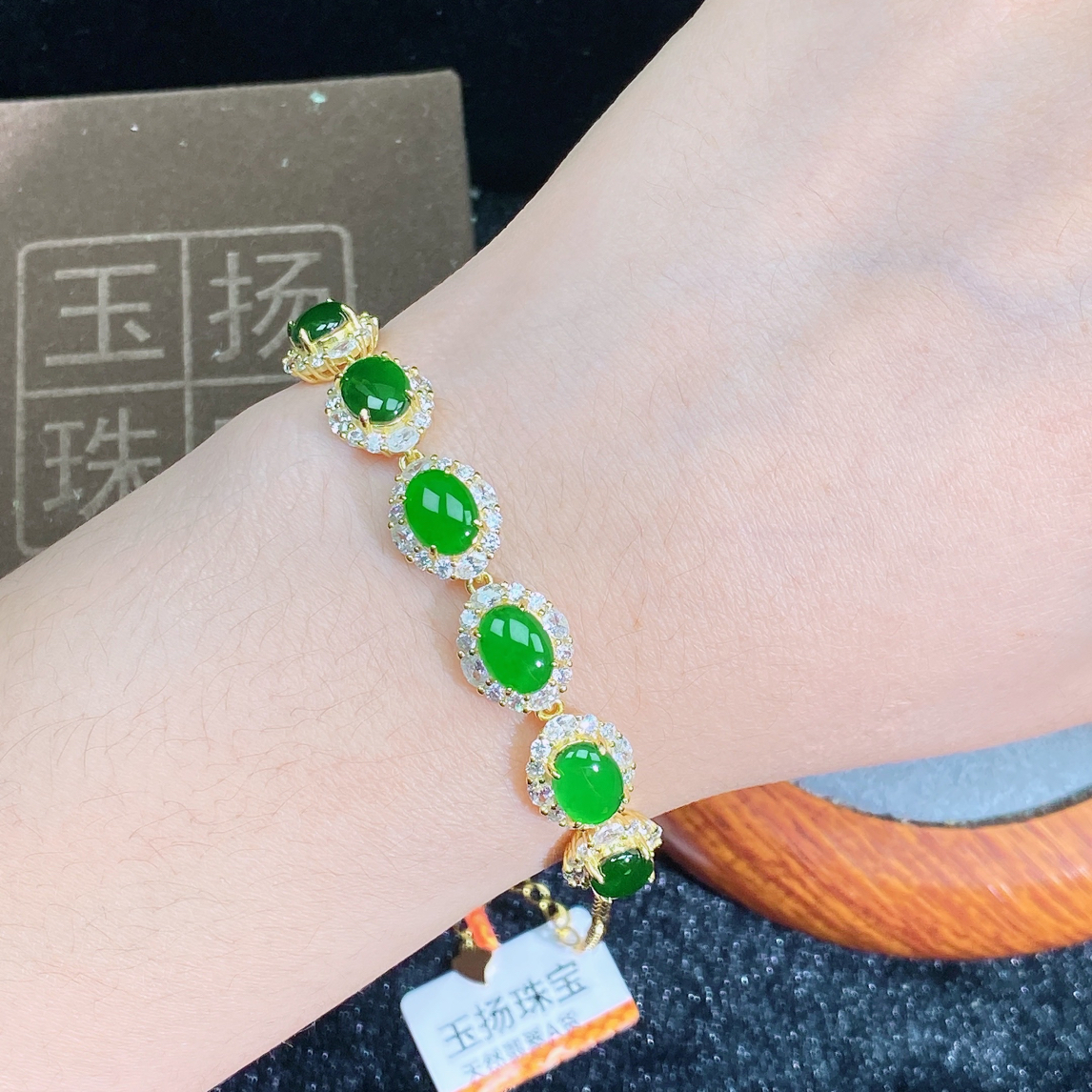 天然翡翠A货时尚百搭设计款手链通体S925银镶嵌