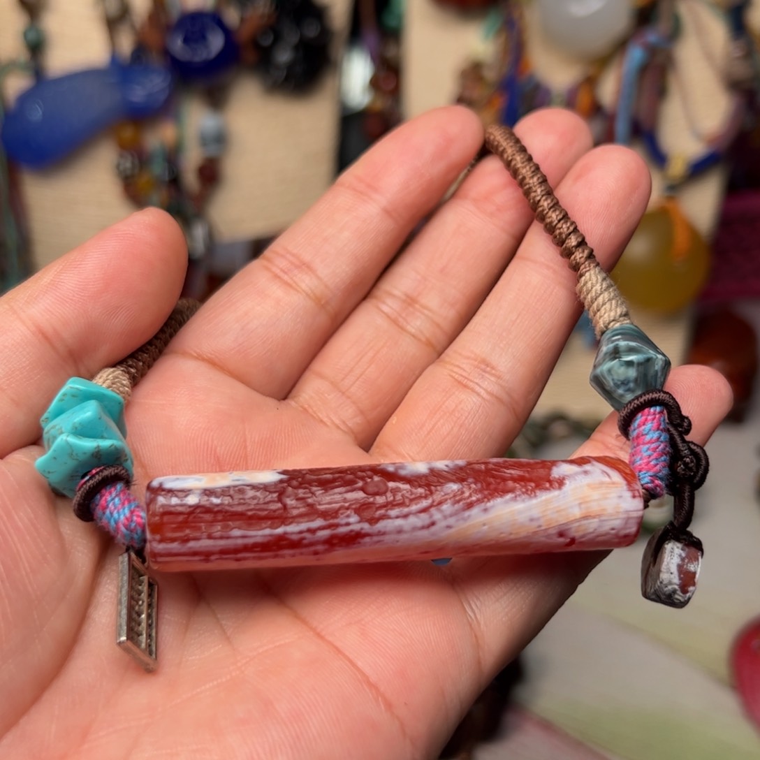 玛瑙/玉髓颈饰未镶嵌