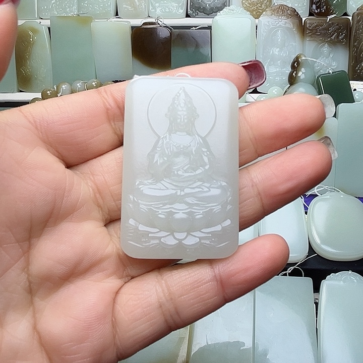 颈饰未镶嵌和田玉