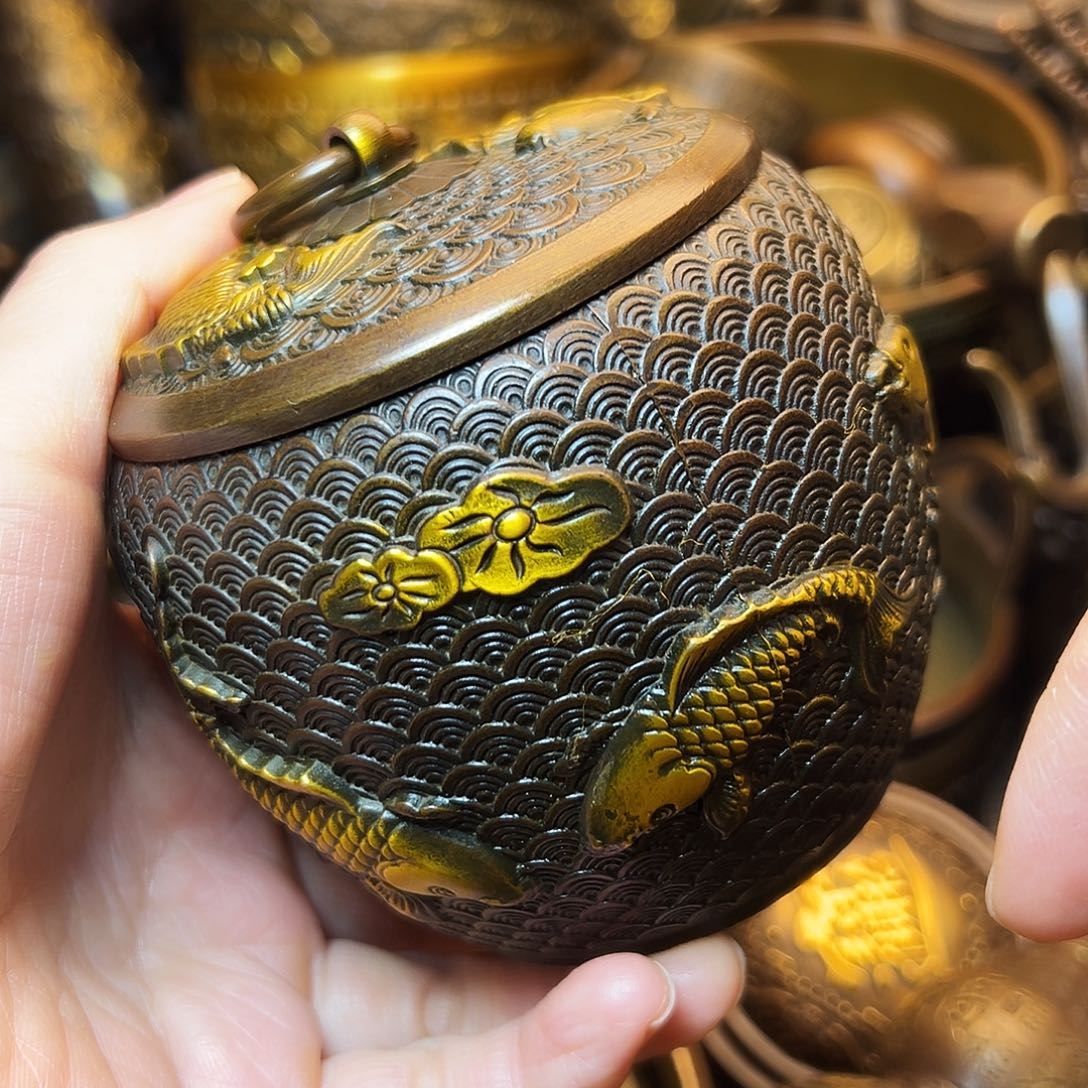 精美铜器工艺品等