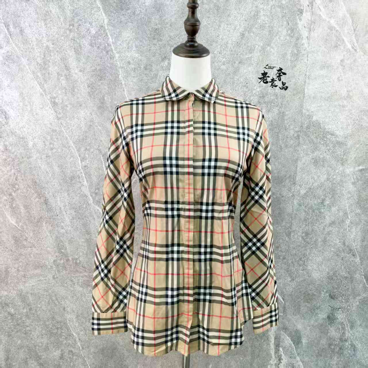 99新 BURBERRY/博柏利  海囤Q/巴宝莉/衣服/uk6码/du119011