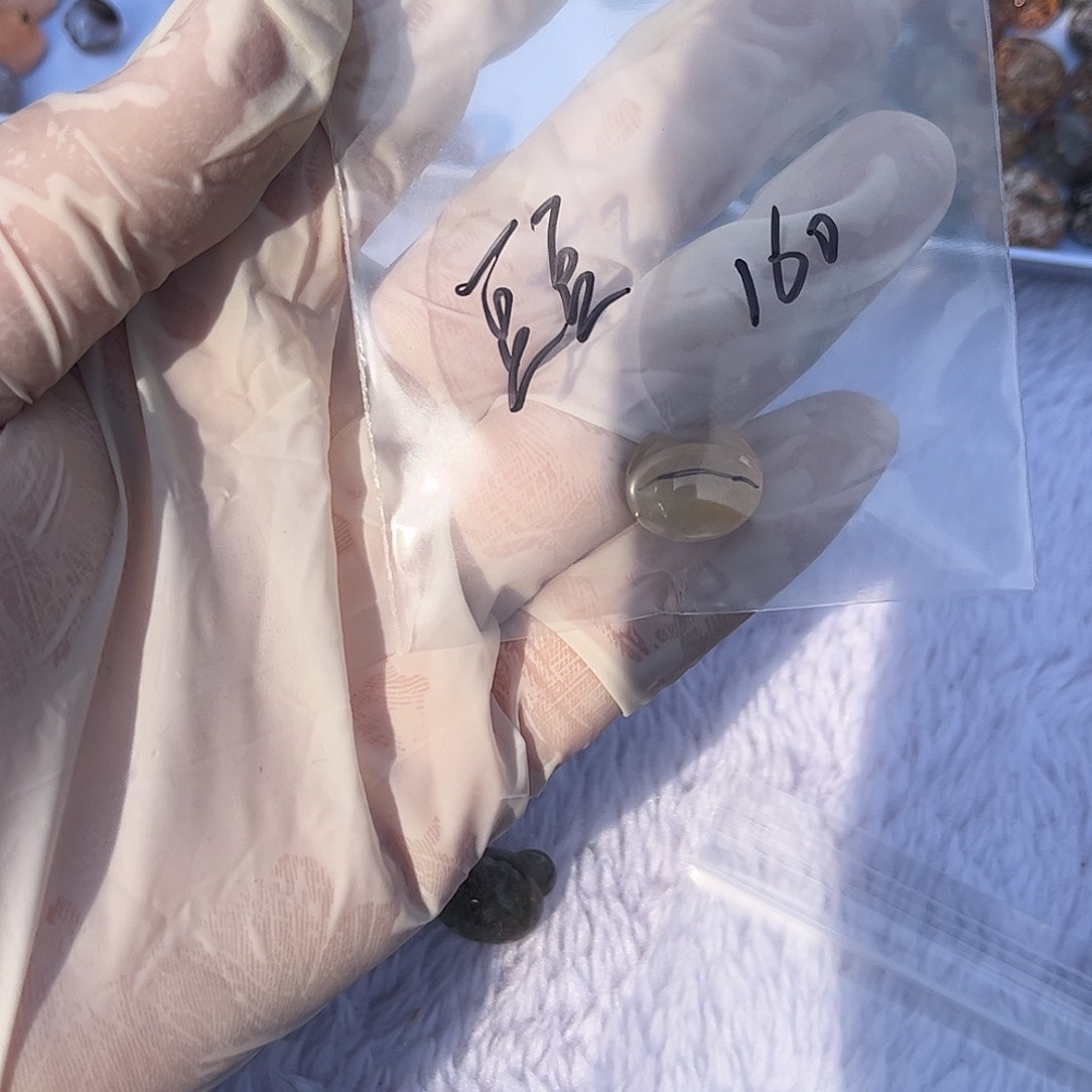 水晶珠宝半成品未镶嵌豆*?兔毛猫头吊坠