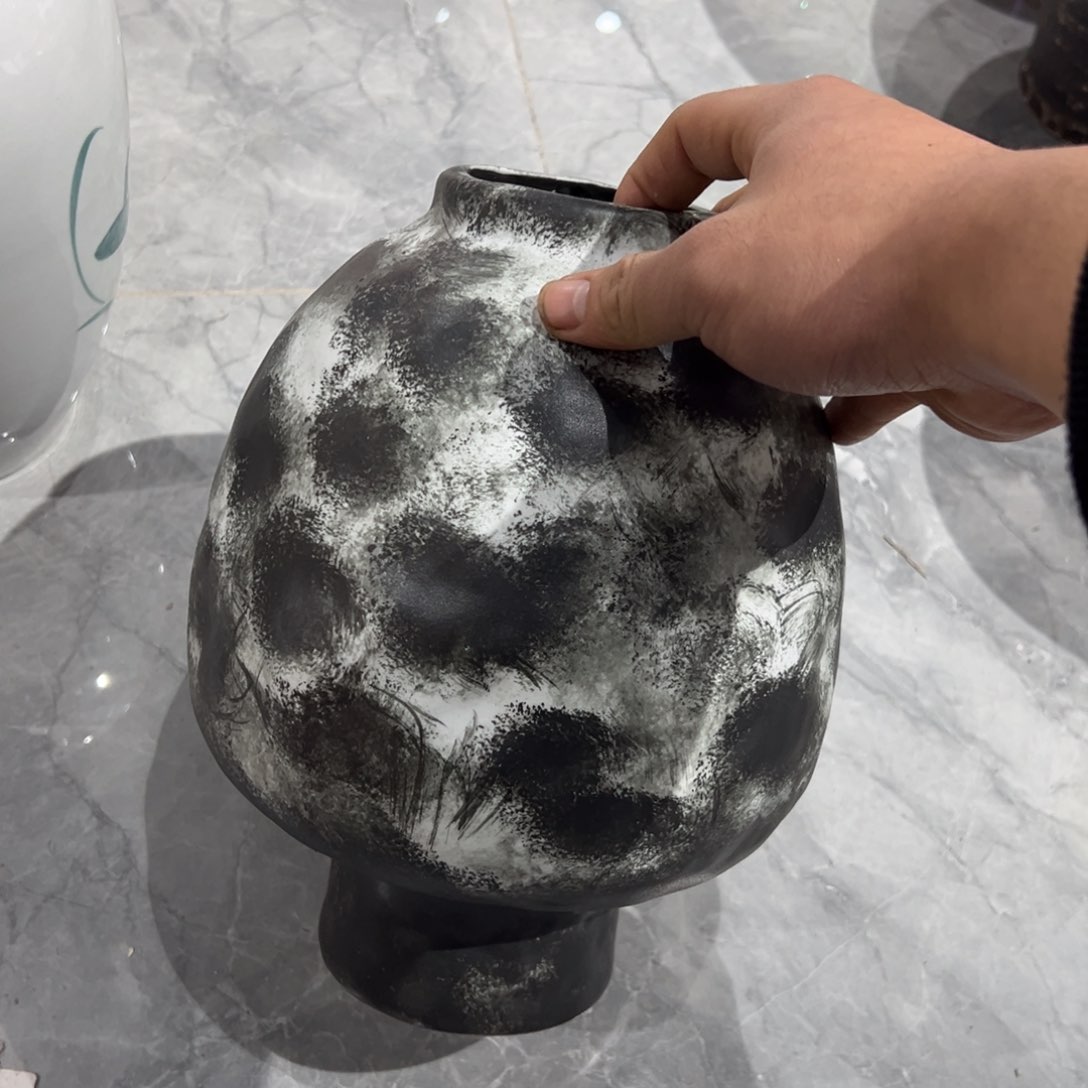 摆件陶瓷花瓶高28口8