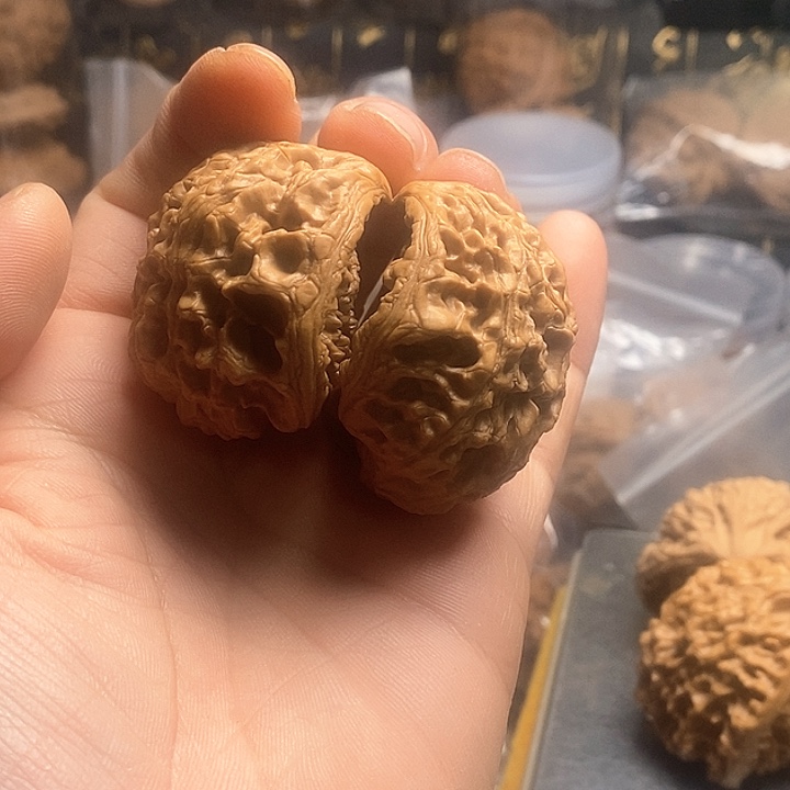 桃核把件不*瘦官帽蛇头