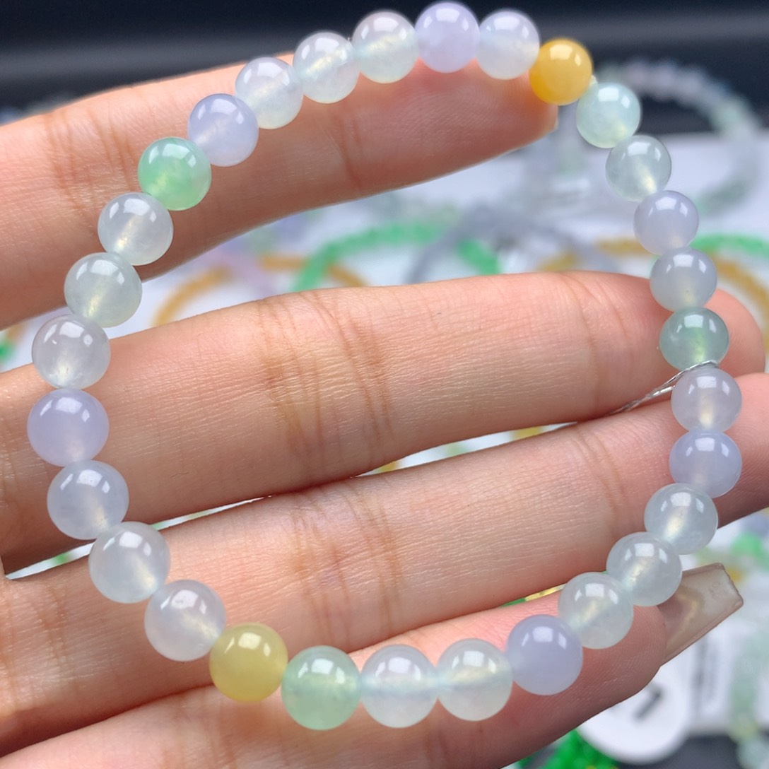 未镶嵌翡翠手链卡