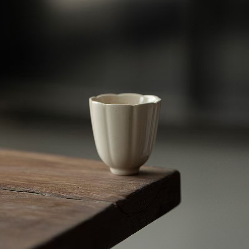 草木灰-花瓣杯 中式复古手工主人杯家用陶瓷茶杯